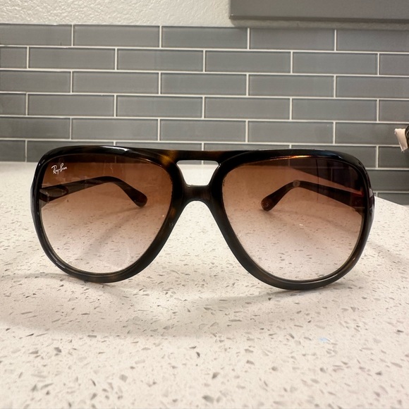 RAY BAN SUNGLASSES CATS 5000 CLASSIC - Picture 4 of 4